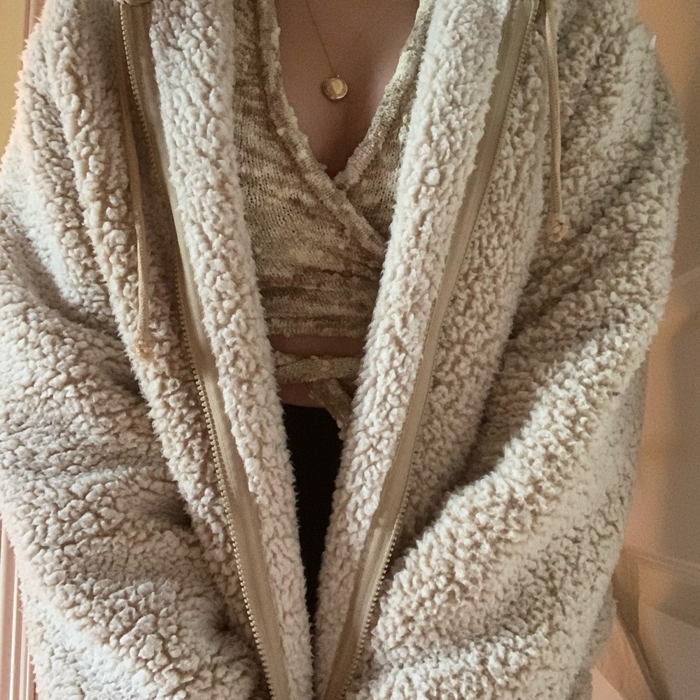 pacsun fluffy teddy jacket